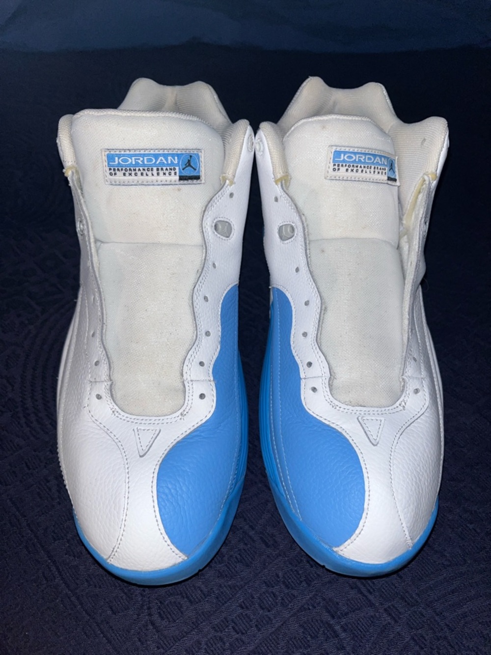 Jordan Men's White and University Blue Retro Basketball Sneakers